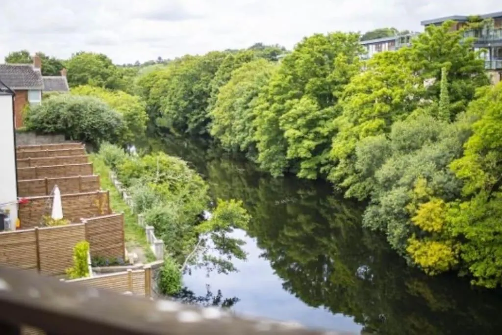 Serene Riverside Villa - Hidden Gem In Dublin City