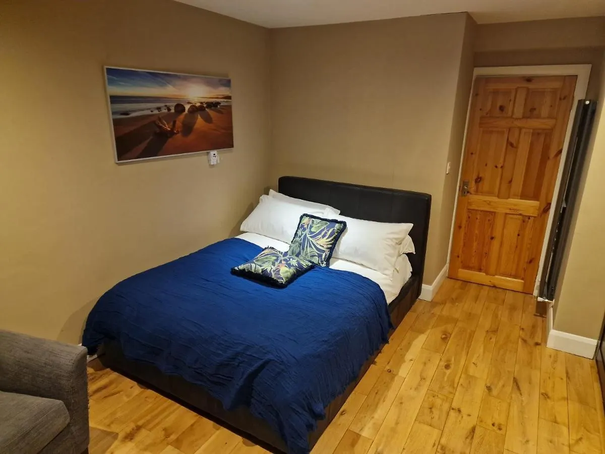 Serene Riverside Villa - Hidden Gem In Dublin City Ireland