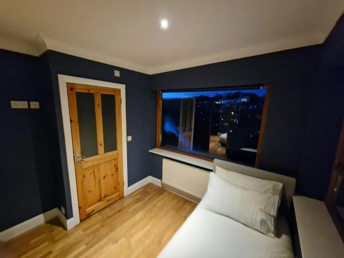 Serene Riverside Villa - Hidden Gem In Dublin City 0*,  Ireland