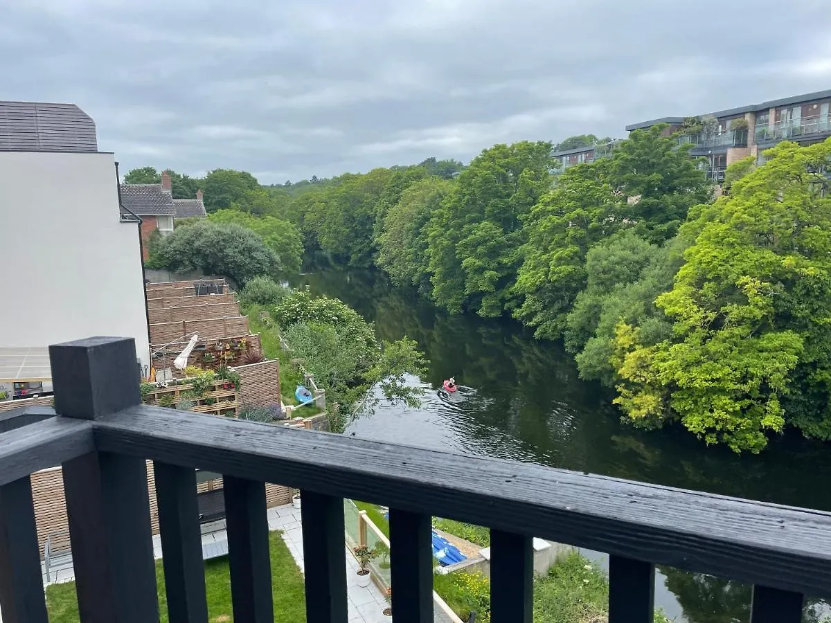 Serene Riverside Villa - Hidden Gem In Dublin City